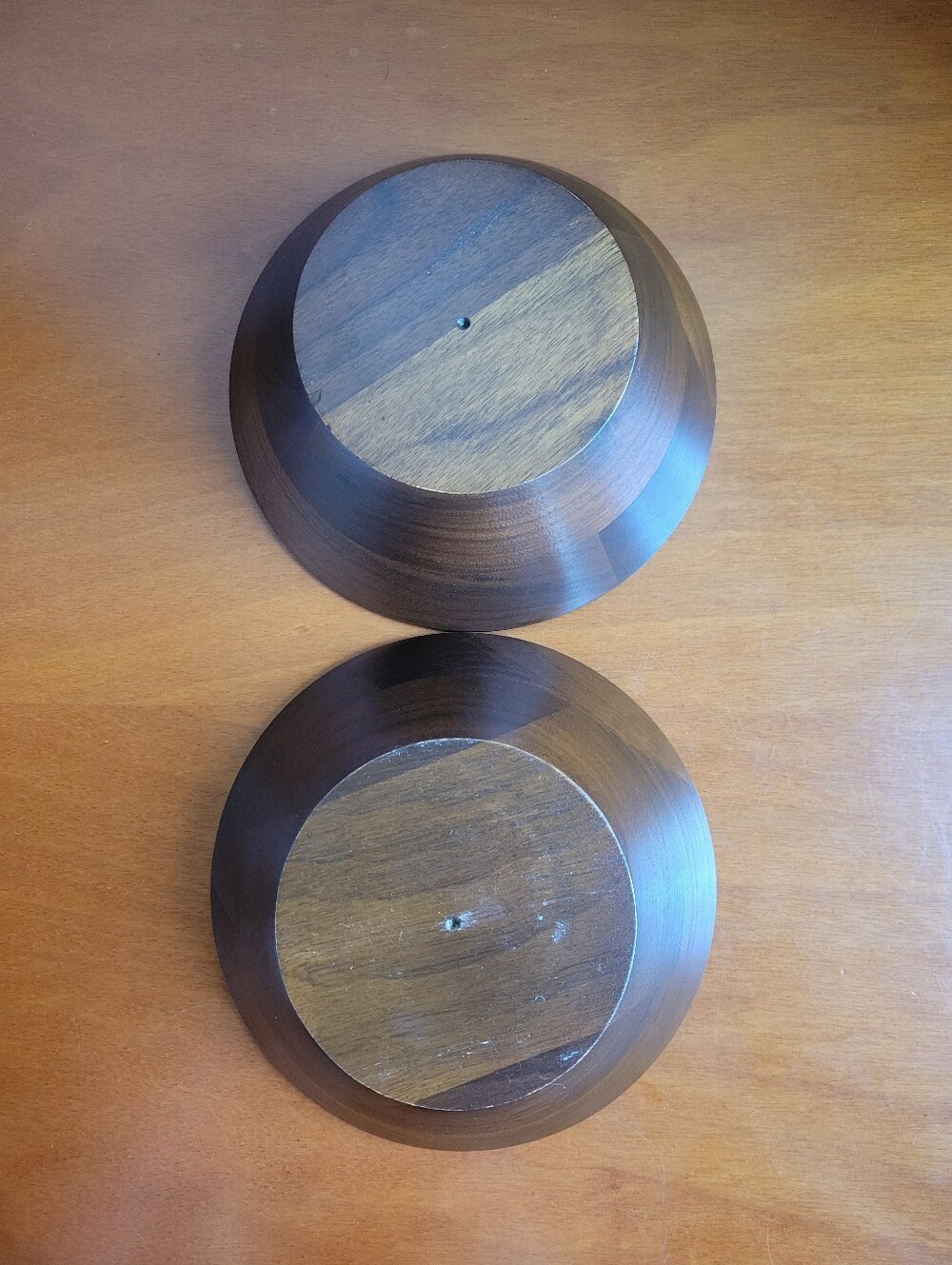 Vintage Mid Century Style Dark Walnut Stained Wood Bowls - Set of 2 - Picture 3 of 5